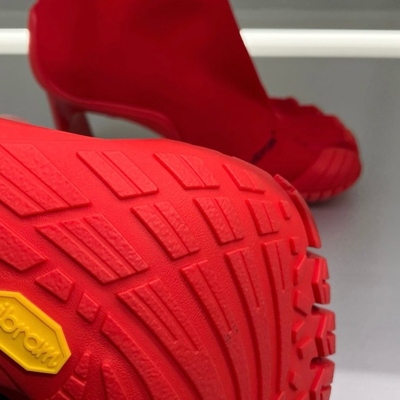 Balenciaga Vibram Five Finger Split Toe Boots - Picture 3 of 4